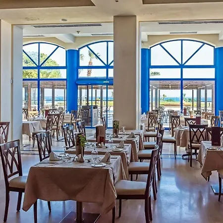 Kresten Palace אתר נופש