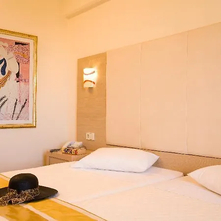 אתר נופש Kresten Palace 4*